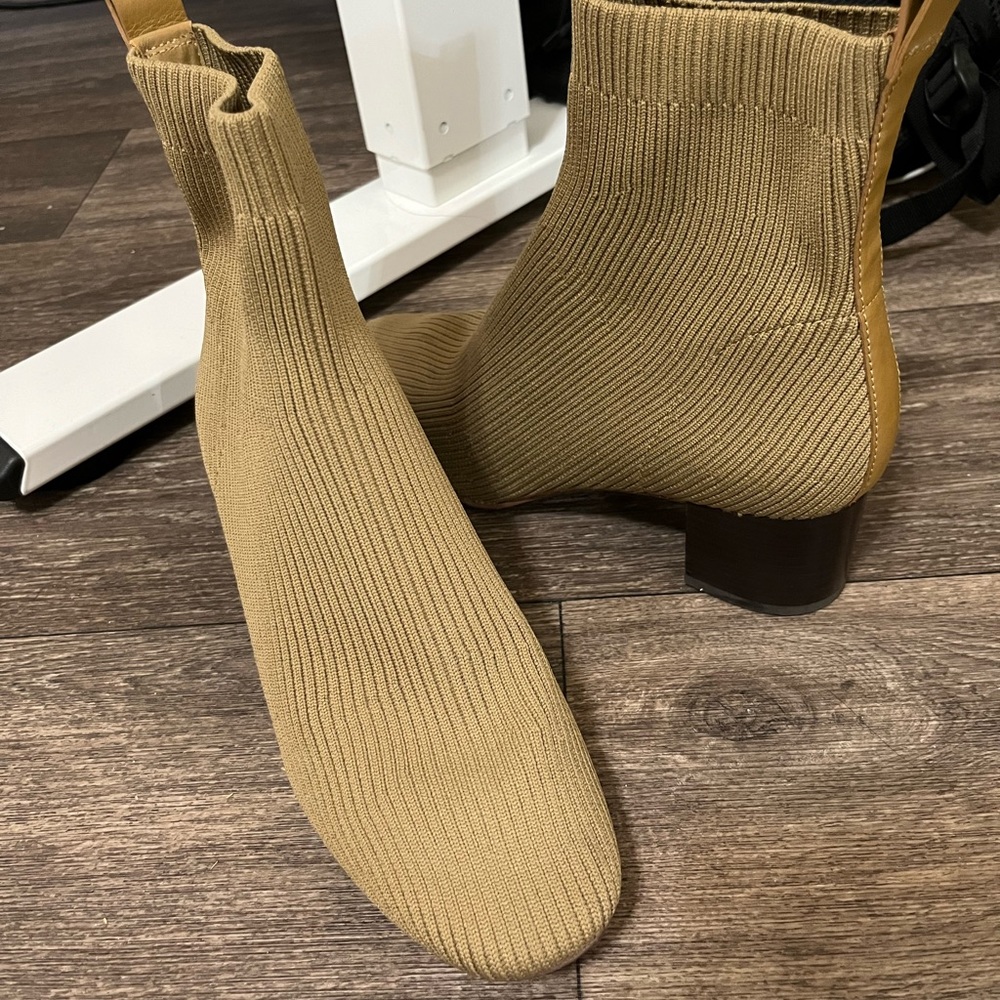 Everlane Glove Boot